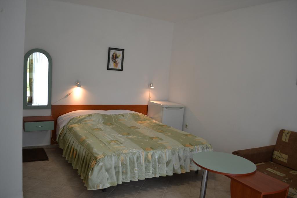 Family Hotel Magnolia Балчик Номер фото