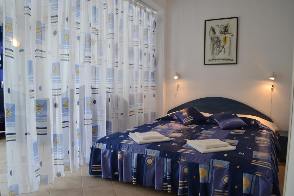 Family Hotel Magnolia Балчик Номер фото