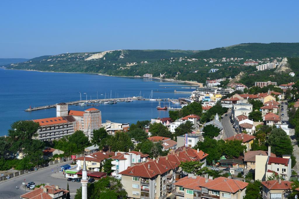 Family Hotel Magnolia Балчик Экстерьер фото