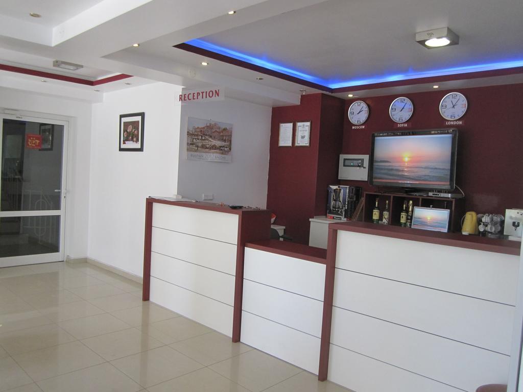 Family Hotel Magnolia Балчик Экстерьер фото